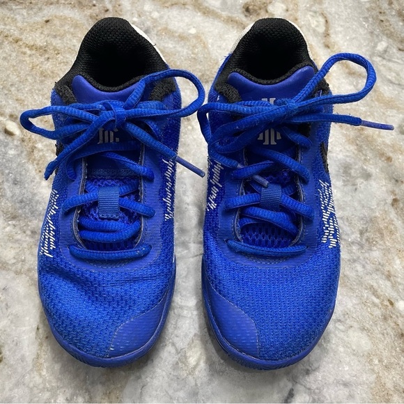 Nike Kyrie Flytrap Basketball Sneakers AQ3413-400 Athletic Shoes 12C Blue - Picture 3 of 12